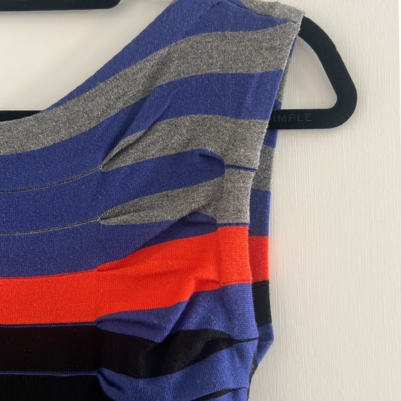 Ted Baker Kitey Pleat Detail Striped Dress - Picture 5 of 13